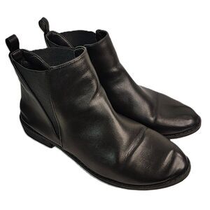 Max Muxum Black Ankle Boots Women’s 9 Chelsea Pull On Low Heel Comfort